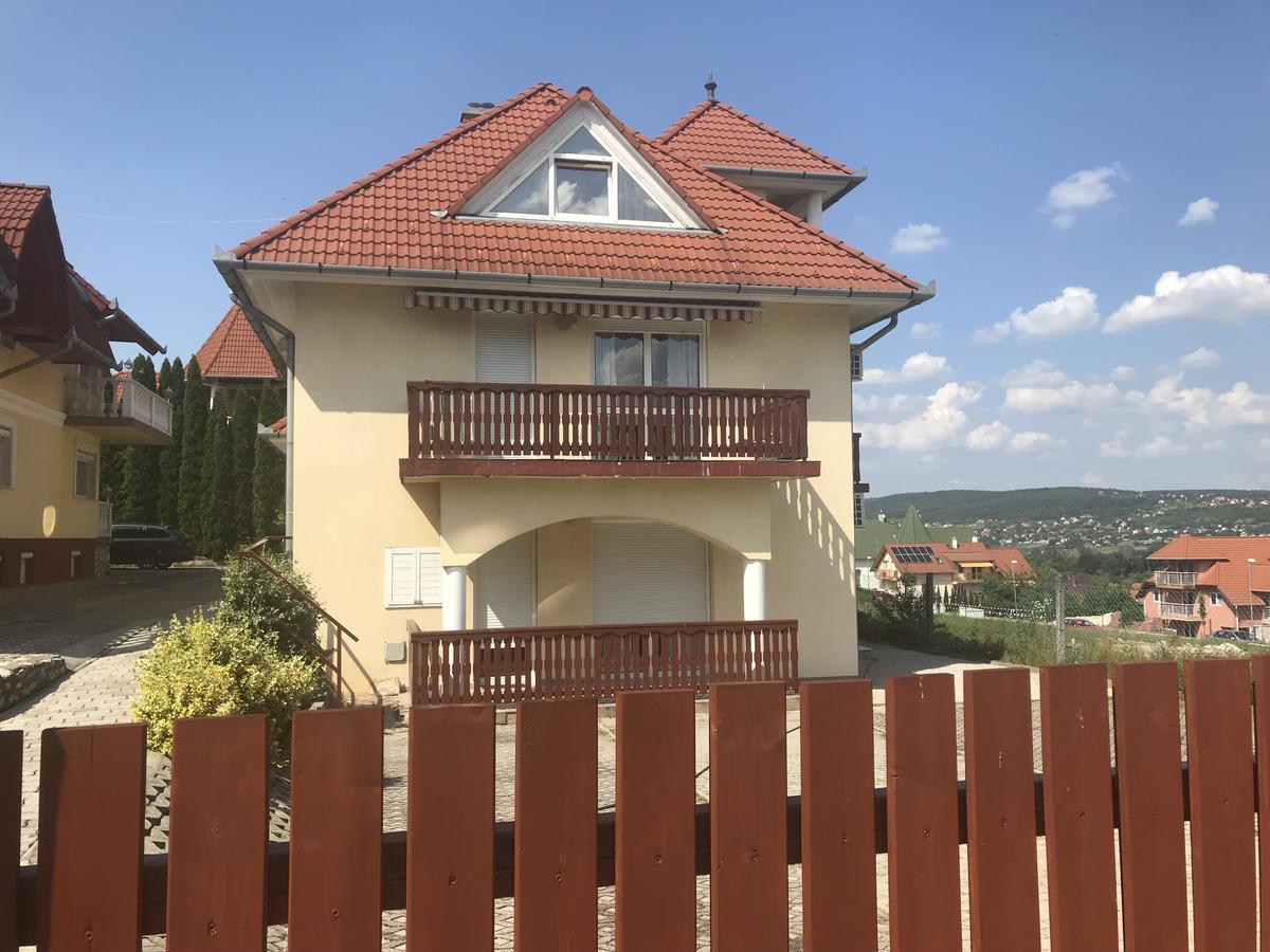 Voyage Apartments Хевиз Экстерьер фото